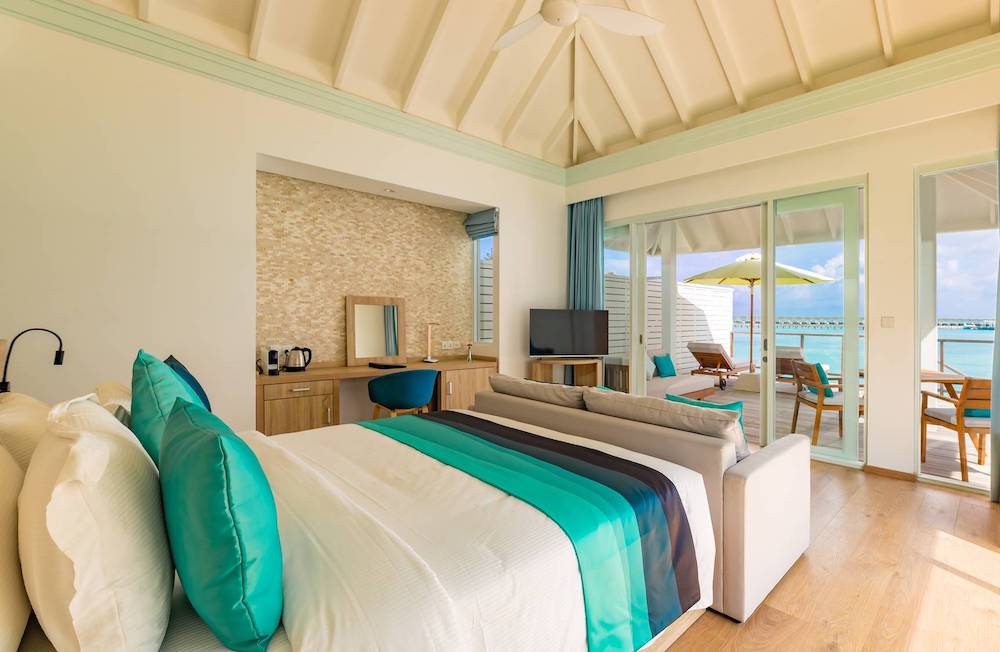 Three-Bedroom Lagoon Villa with Pool + Slide photo 2